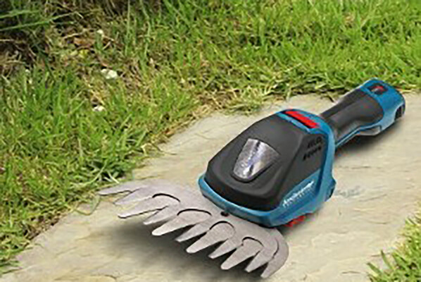 Archer Battery GrassHedge Shears Kit in a Case