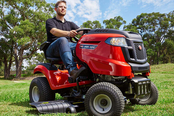 Rover Lawn King 2142 Petrol Ride On Mower